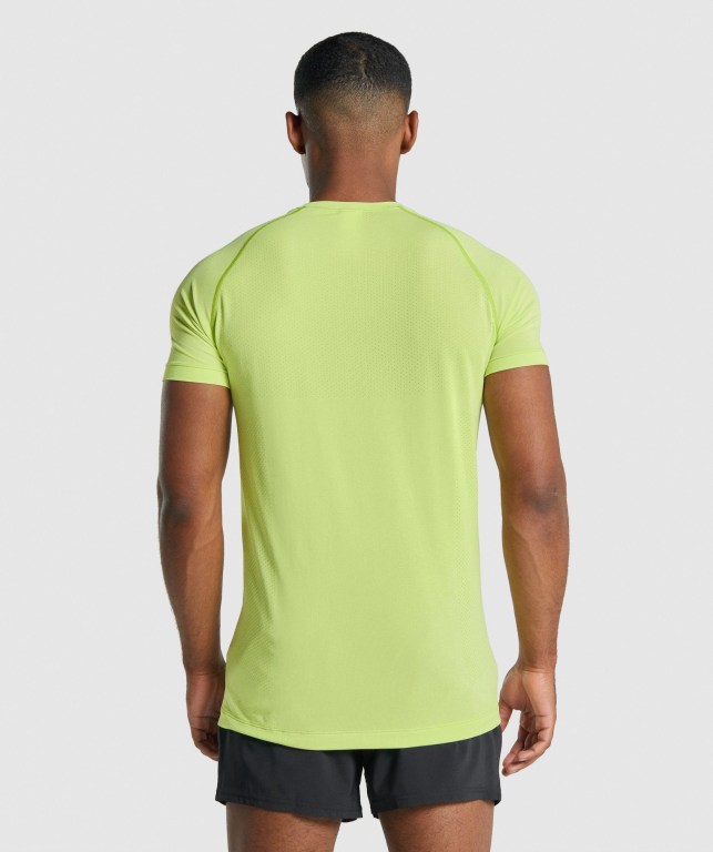 Gymshark Vital Light Seamless Tişört Erkek Sarı | 402-AXYBTE